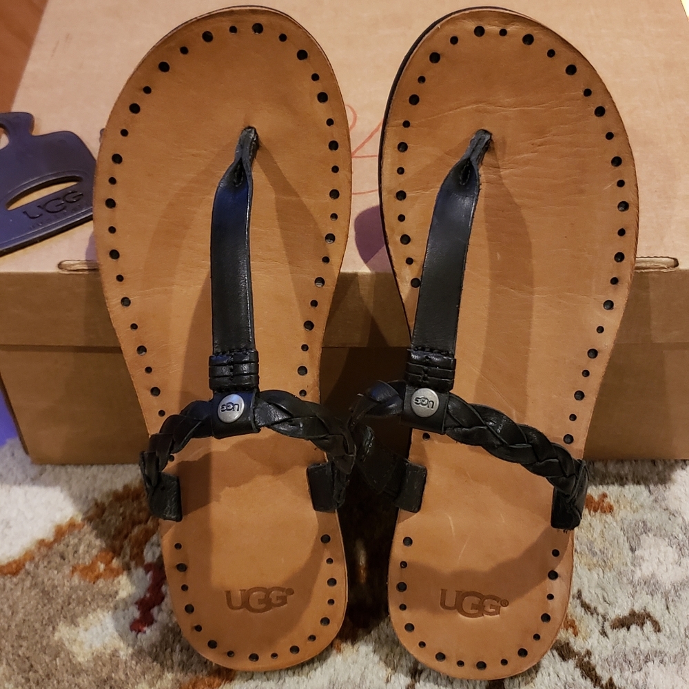 💜Brand New💚 Women's UGG flip flops size 8